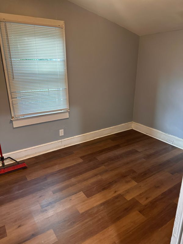 Photo - 215 Church St