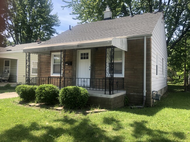 Building Photo - 19348 Washtenaw St Rental