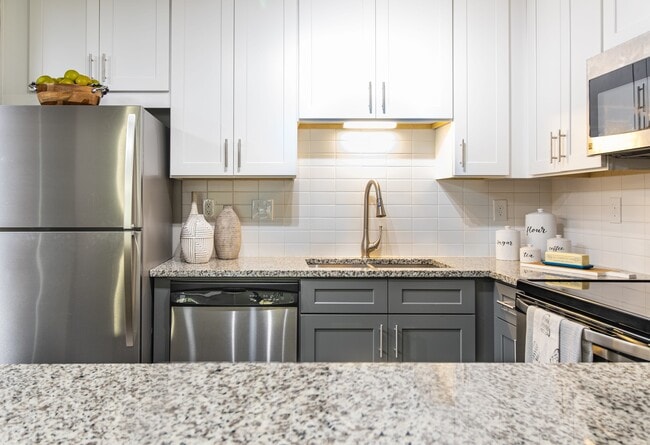 Building Photo - Cortland Viridian Rental