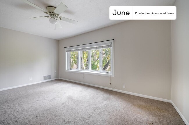 Photo - Room in Shared 5 bed/3 bath home Unit D