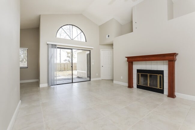 Photo - 173 Lakeside Cir
