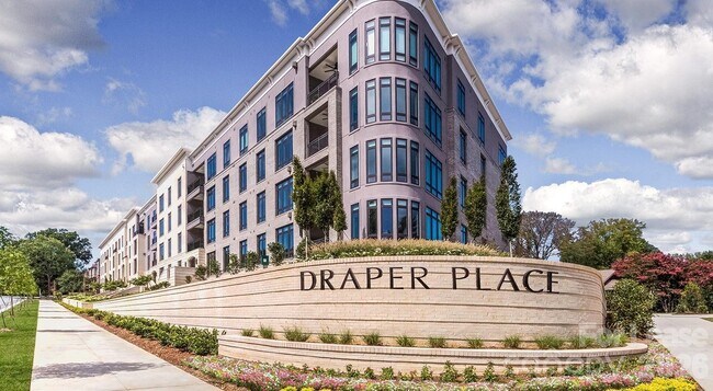 Building Photo - 2426 Vail Ave Unit B4-3003