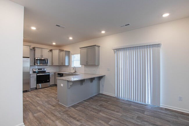 Photo - 3 br 2.5 ba townhome with 1 car garage Ready now!