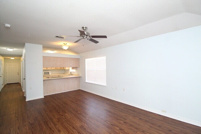 Photo - Charming 2BD/2BA Cottage in the Cottages a...