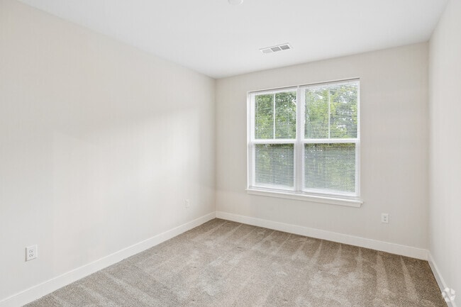 A28S-H - 1BR, 1BA - 892SF - Bedroom