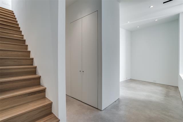 Photo - 2422 N Carroll Ave Unit 2