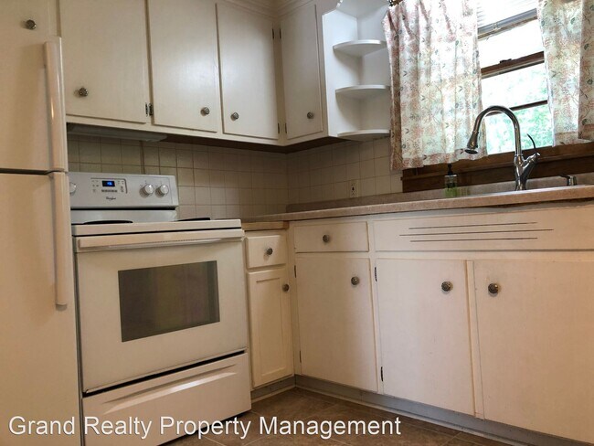 Photo - 4 br, 3 bath House - 1883 Field Ave