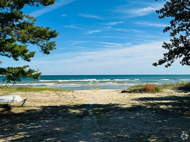 Building Photo - Lake Huron Rental Home