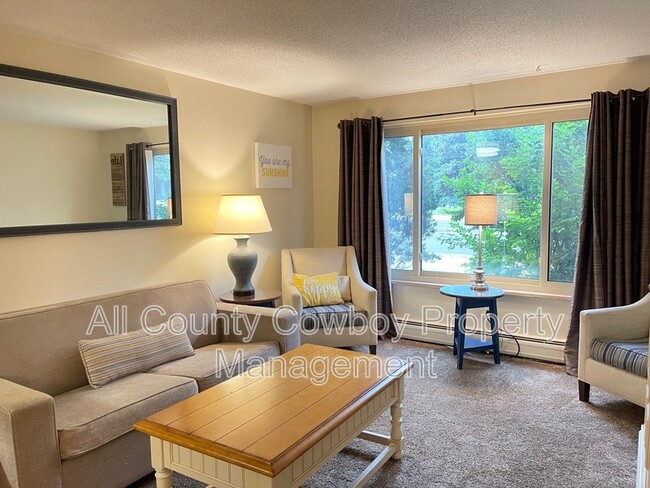 Photo - 1516 Grand Ave Unidad #108 Rental