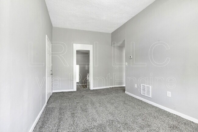 Photo - 3339 Taylor Blvd Unidad 1