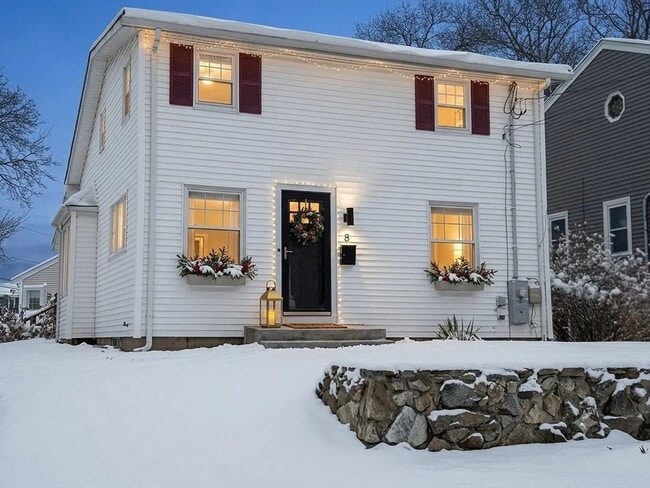 8 Greenhalge St
