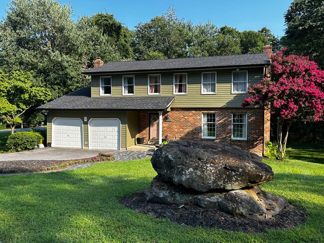 Building Photo - 7813 Kawshek Path Rental