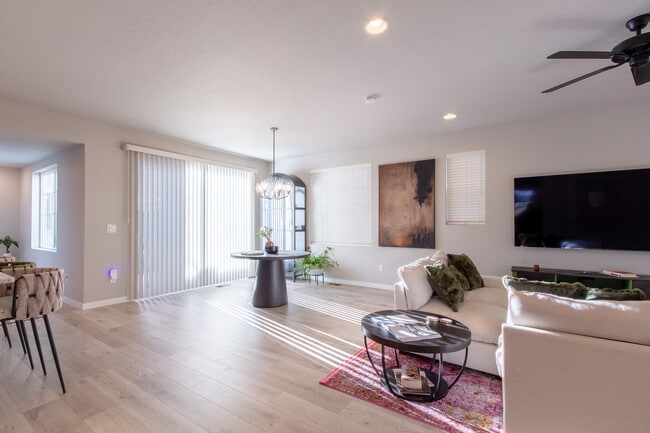 Photo - 5863 Summer Dream Dr