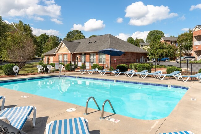 Building Photo - Largest 3 Bedroom 2 Bath Available $1,599/... Rental