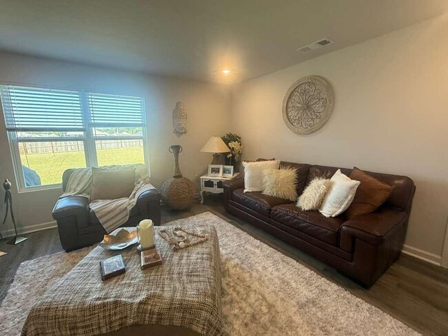 Photo - 5509 Silverbell Dr