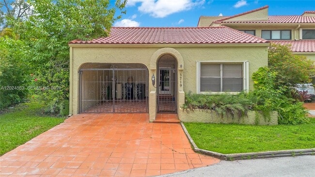 Photo - 3719 Estepona Ave