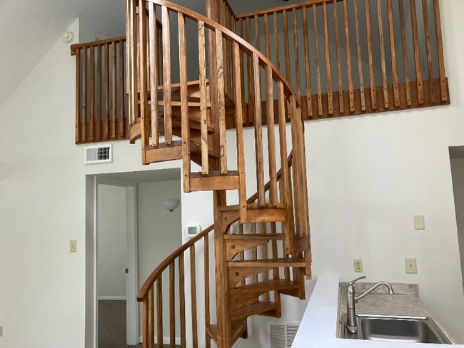 Photo - 616 Foxcroft Cir