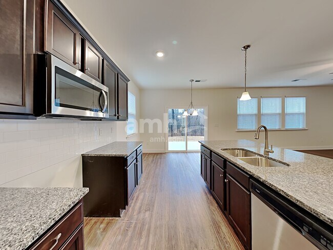 Photo - 1300 Ashlyn Ct