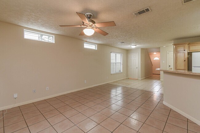 Photo - 213 Foster St