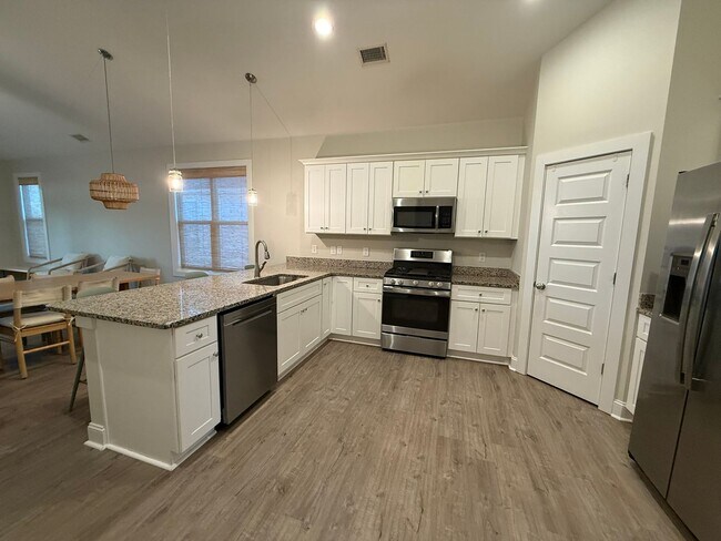 Photo - Luxury Coastal Living in Surf City -117 S Boca Bay Ln