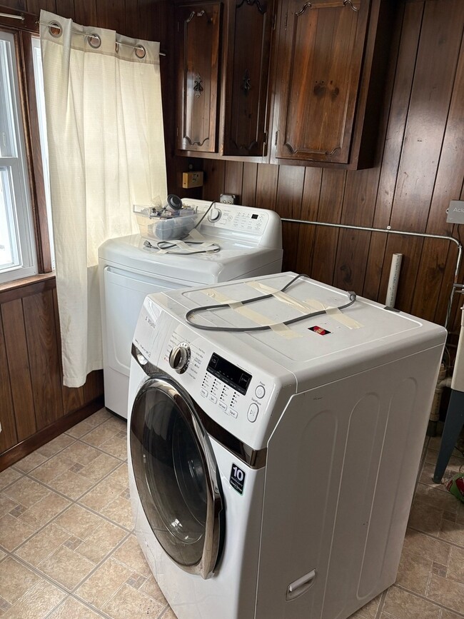 Photo - 9607 Merrimac Ave