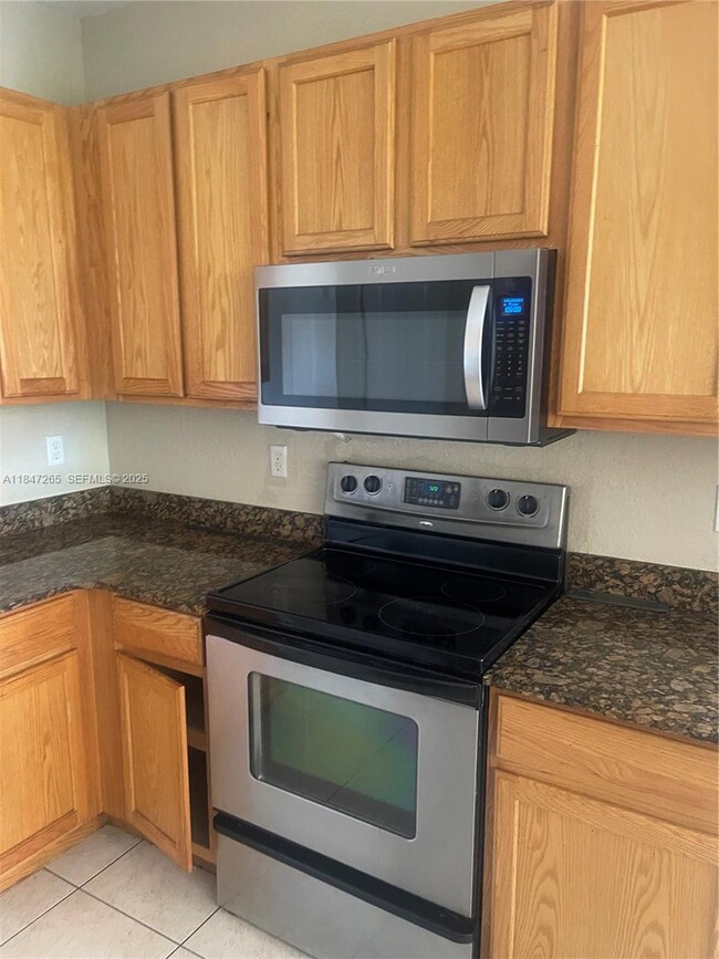 Building Photo - 4203 Cohune Palm Ct