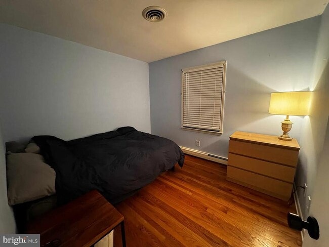 Photo - 104 E Maple Ave