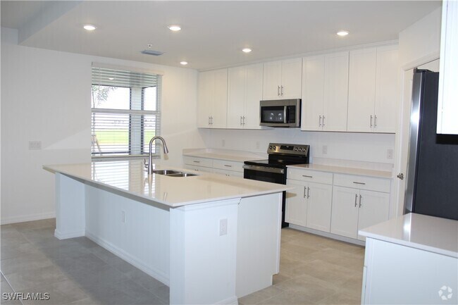 Building Photo - 5661 Melbourne Ct Unit 8012 Rental