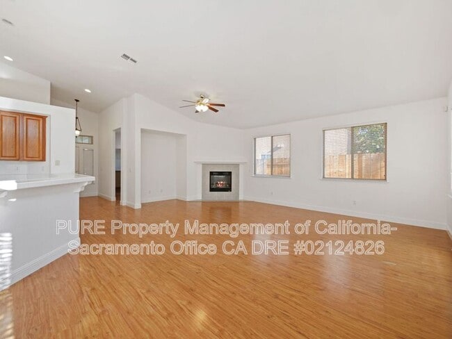 Photo - 1732 Bamboo St