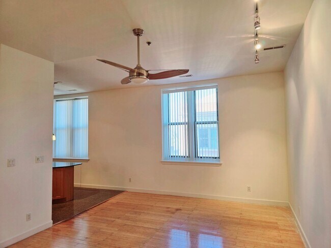 Photo - 4500 Olive St Unit D