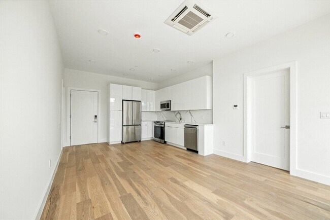 Photo - 38 Hichborn St Unit 303