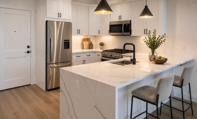 Photo - 580 Palisade Ave Unit 302