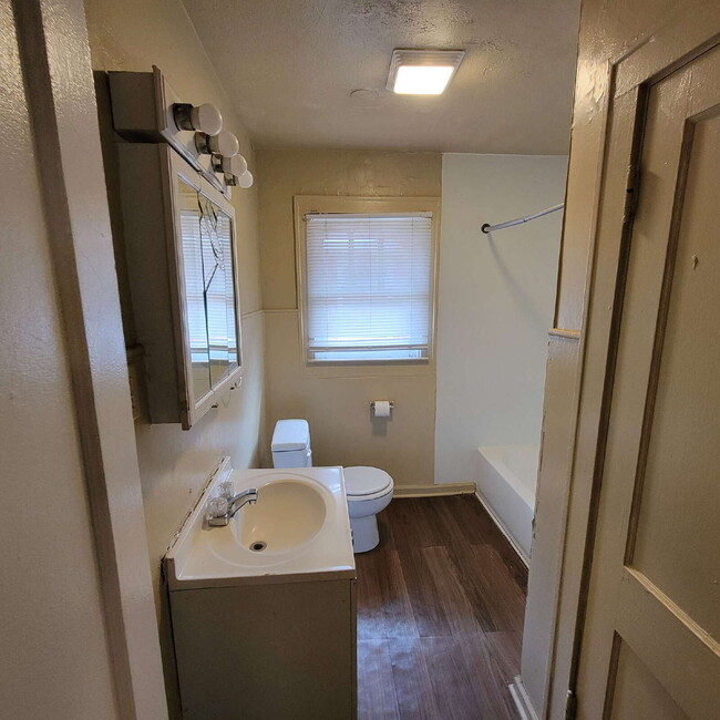 Photo - Near NW-Riverside 2BR/1BA House for LEASE!