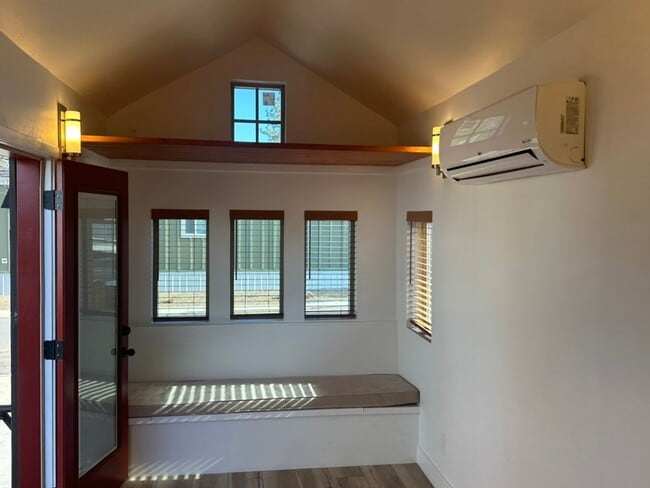 Photo - Tiny House Village Unidad 4