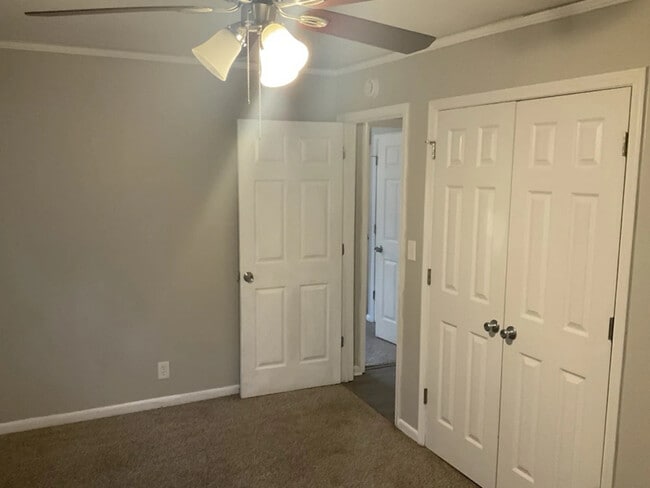 Photo - 1915 Timothy Dr SW