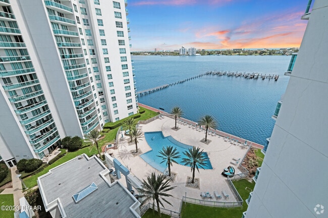 Building Photo - 231 Riverside Dr Unit 1006 Rental