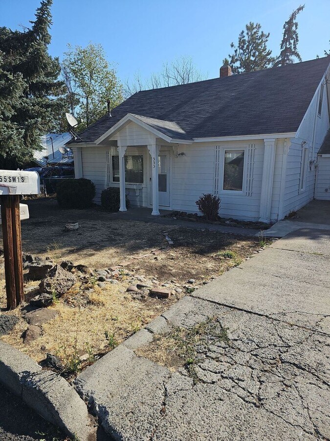 2 Bedroom Home With Loft - 2 Bedroom Home With Loft