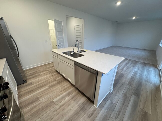 Photo - 2925 Grand Rdg Dr