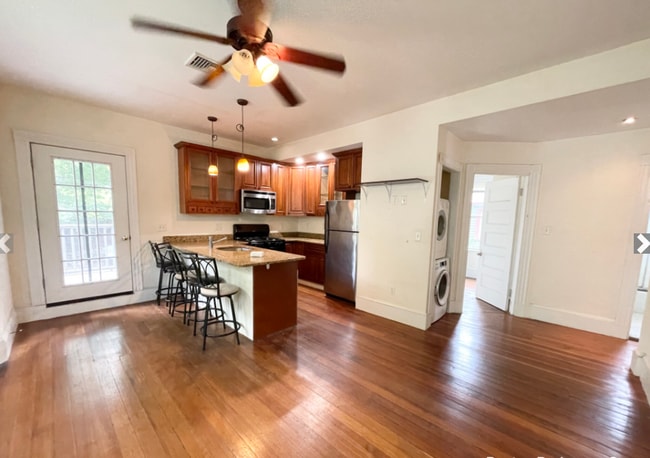 Photo - 112 Hillside St