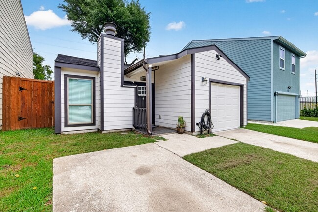 10244 Bridgeland Ln