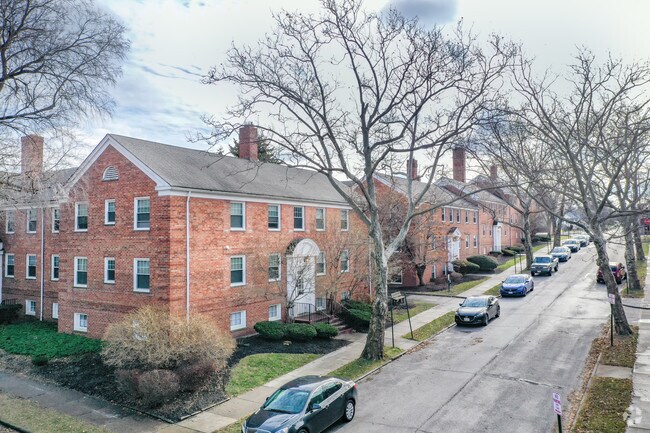 Elbur Avenue