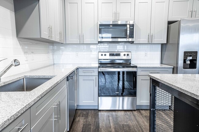 Photo - Founders Pointe Apartments