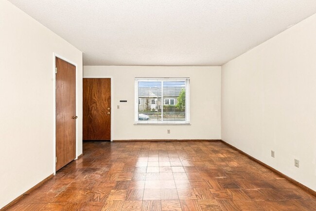 Photo - 2727 McGee Ave Unit 2729 McGee Ave