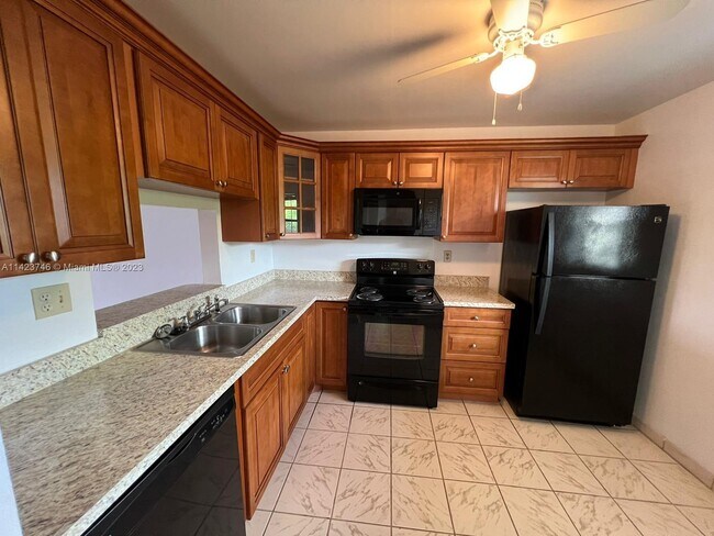 Photo - 1800 N Lauderdale Ave