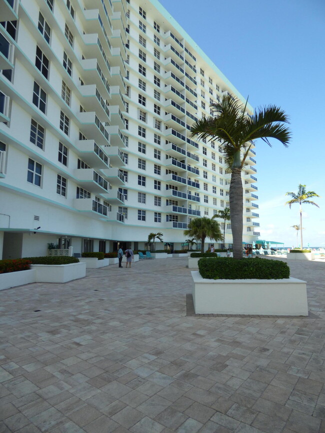 Photo - 3725 S Ocean Dr Condo Unit 1419