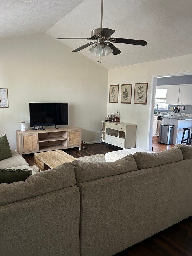 Photo - 1505 Setter Ln