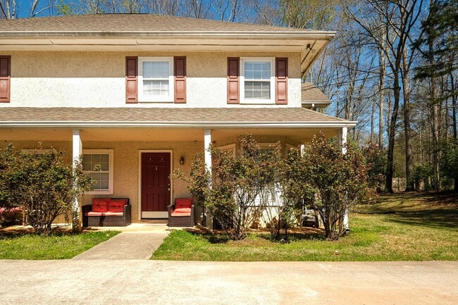 Photo - 1535 Cedar Shoals Dr Unit B