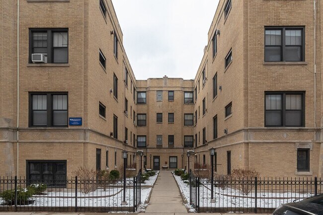 Photo - 2822 N Orchard St Unit J05P