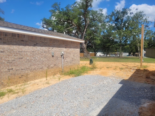 Photo - 16185 MS-603