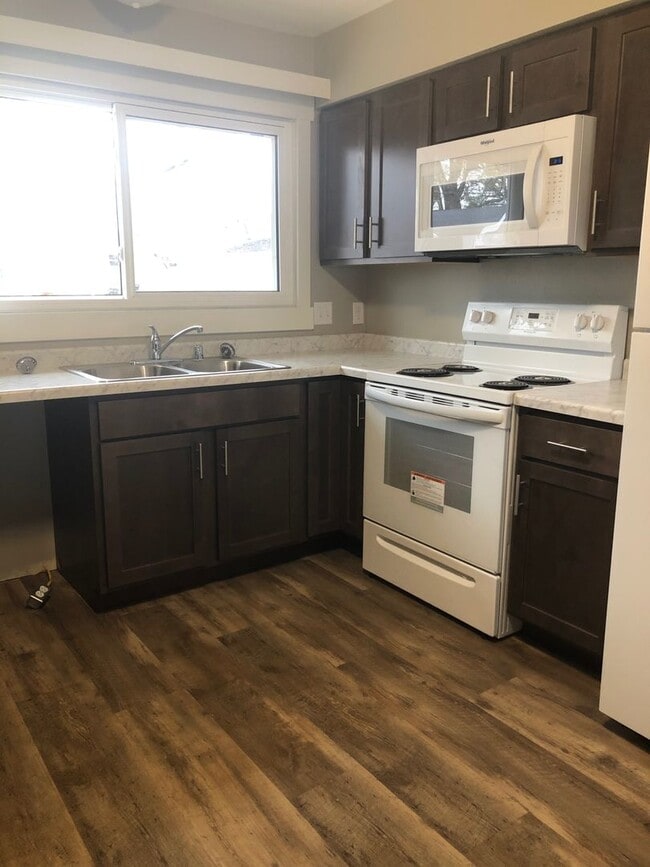 Building Photo - 2824 Richard Dr Unit 2824